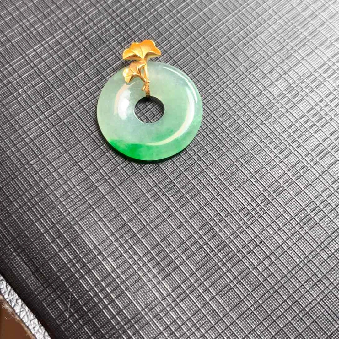 颈饰18K金镶嵌翡翠翡翠