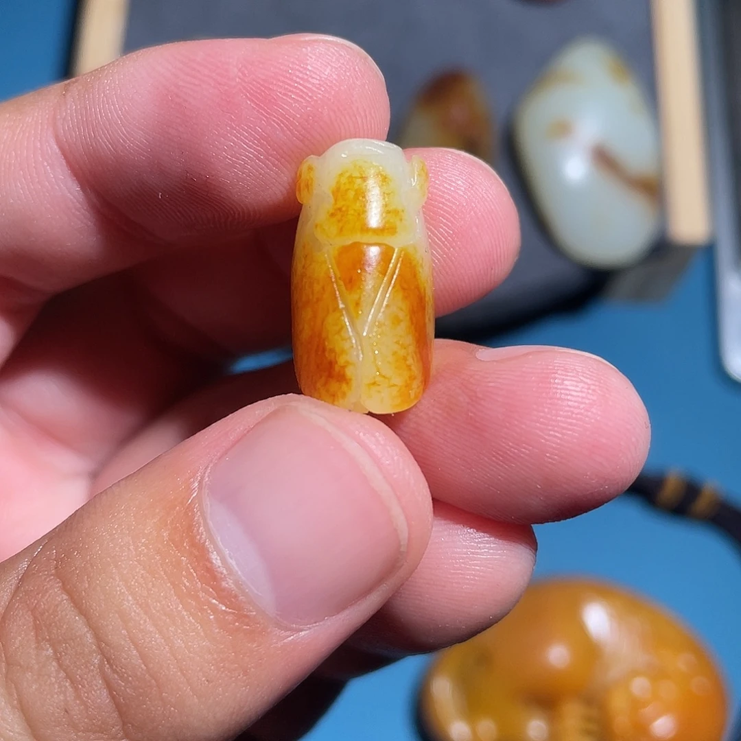 和田玉未镶嵌车挂