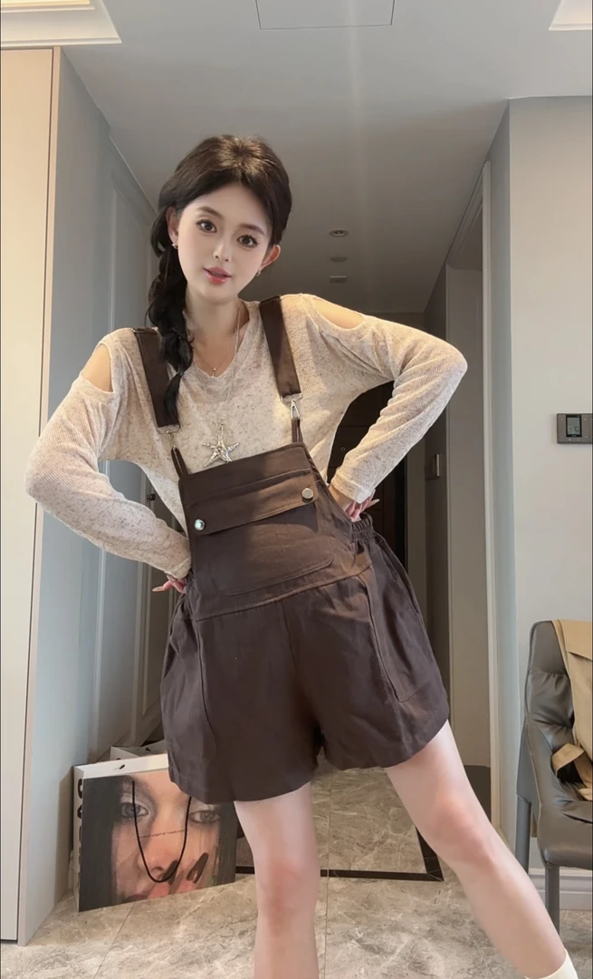 时尚孕妇装新款洋气宽松防晒衫搭配孕妇背带裤休闲外穿减龄套装