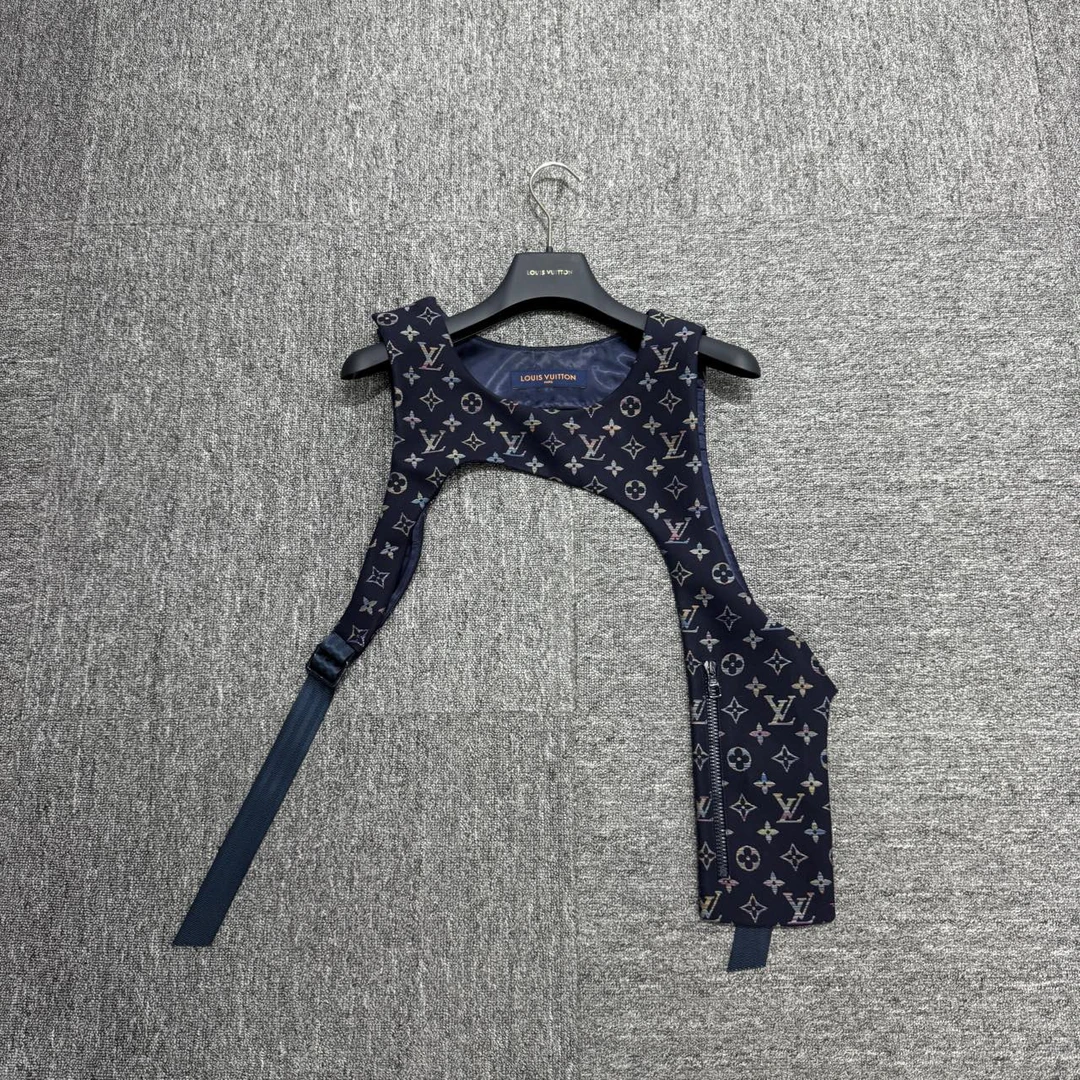 99新 LouisVuitton/路易威登 炫彩 马甲/L码/11920