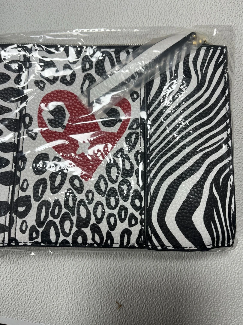 【Y】斑马红心收纳包001