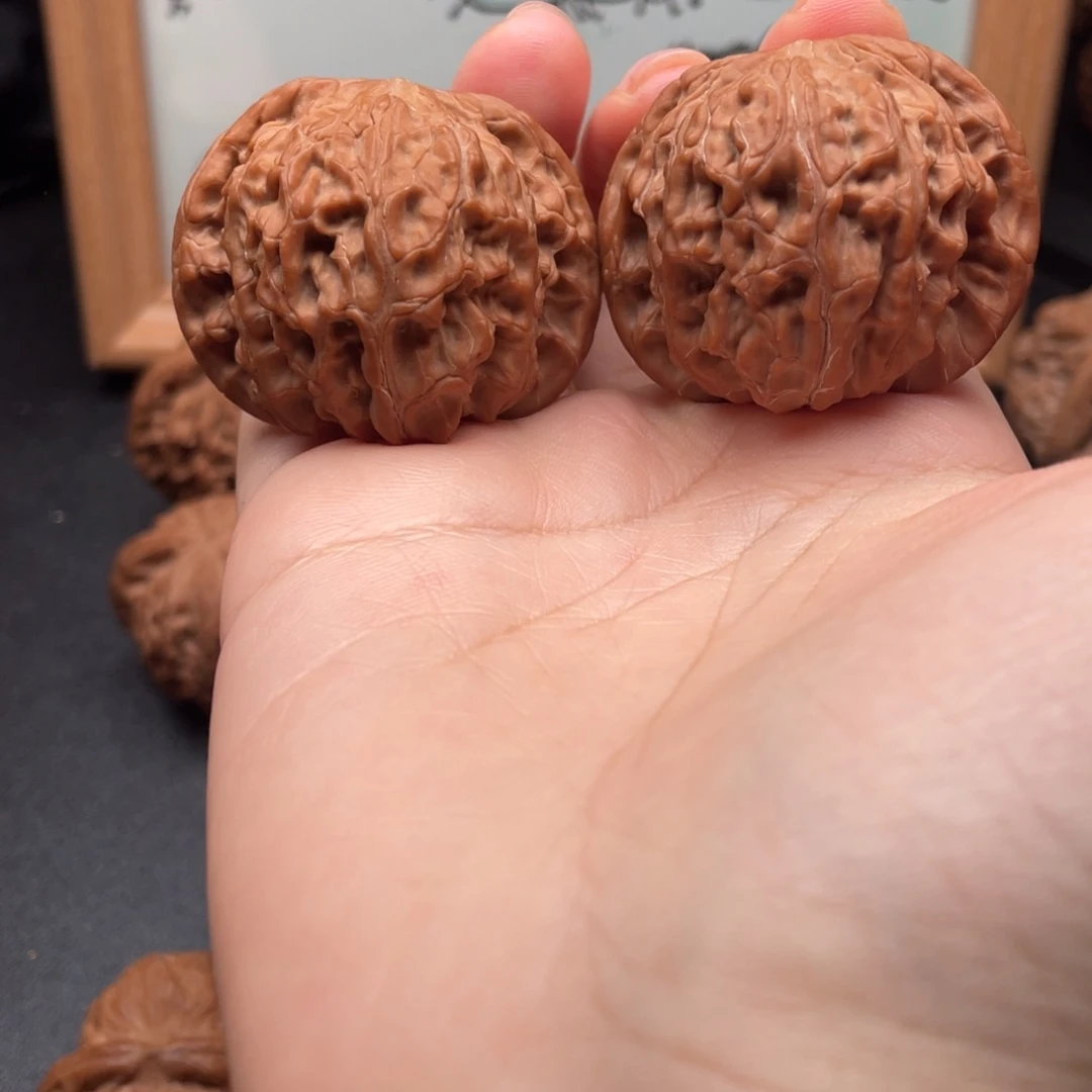 文玩核桃把件42全品磨盘