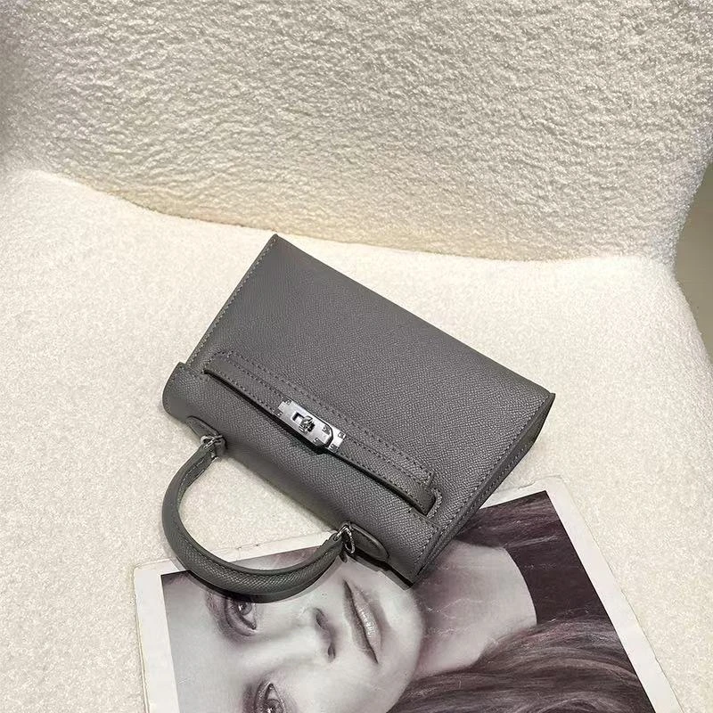 信封包纯色单根休闲真皮中号单肩斜跨包斜挎包手提式百搭时尚灰色