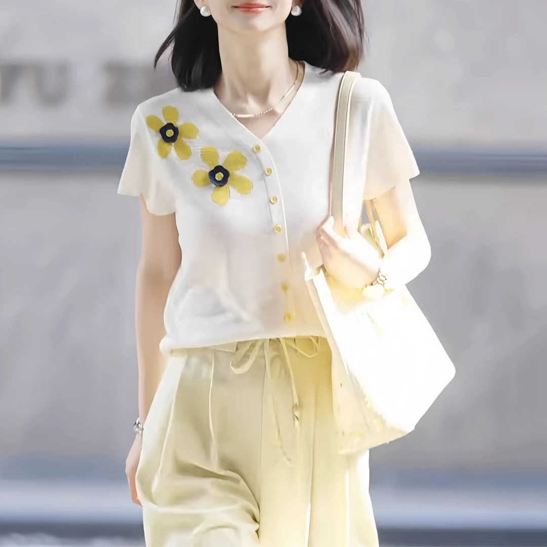 时尚v领花朵单排扣冰丝针织衫女夏季新款百搭显瘦短袖T恤撞色上衣