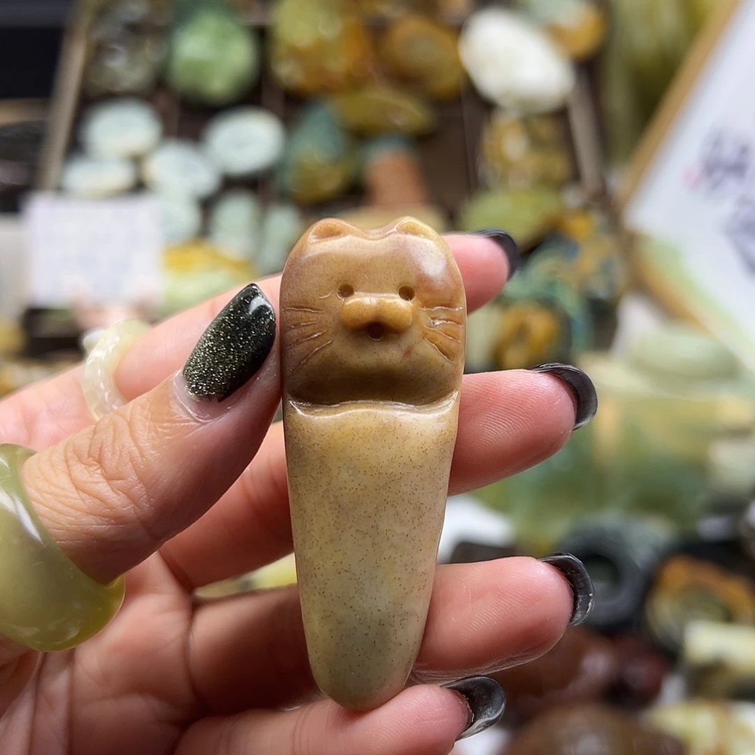 未镶嵌岫玉颈饰辽阳料小猫