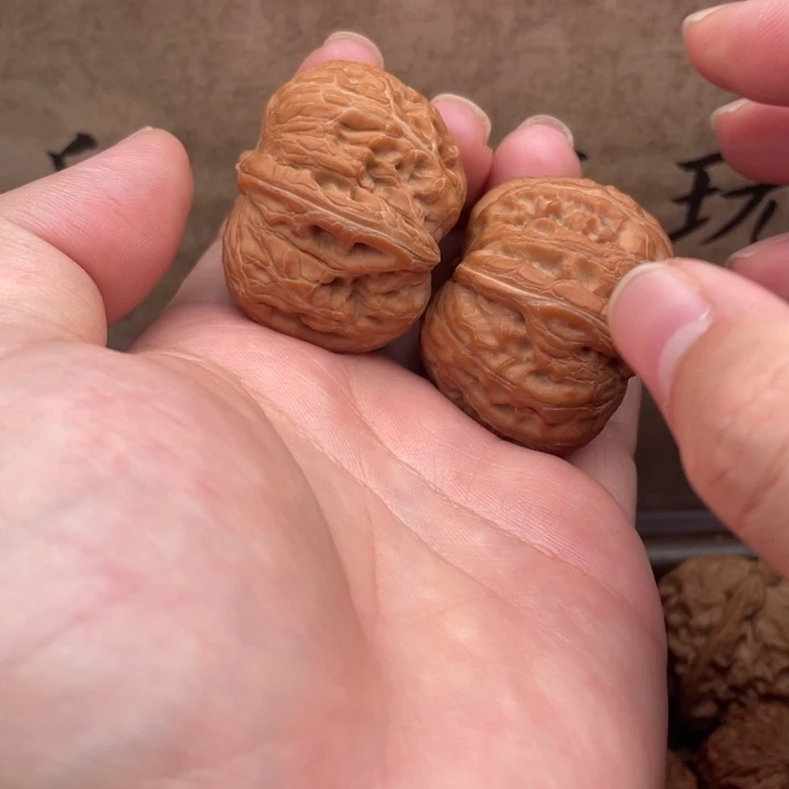 文玩核桃把件40元宝