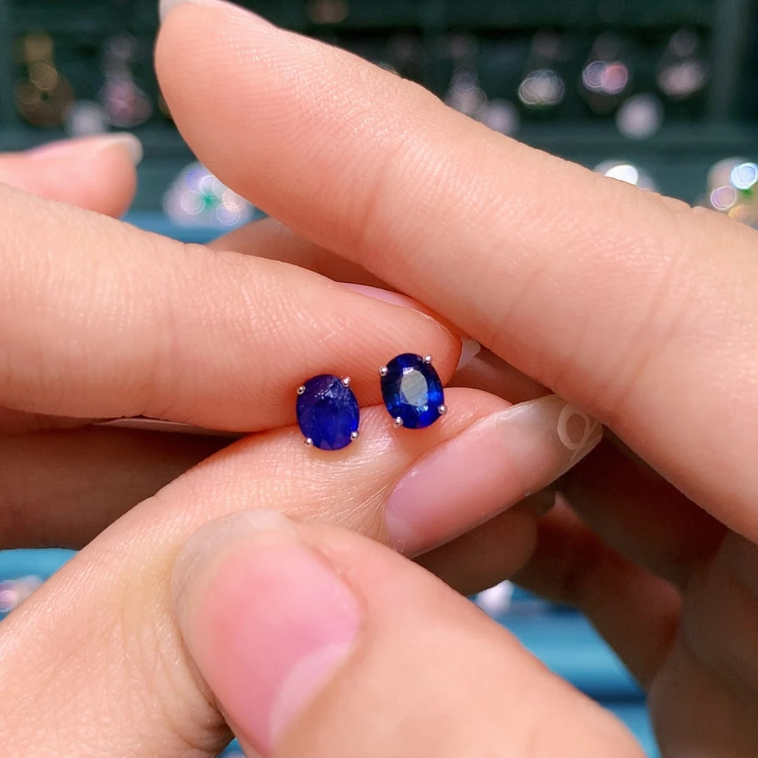 【闪购商品】蓝宝石耳钉18K金镶嵌