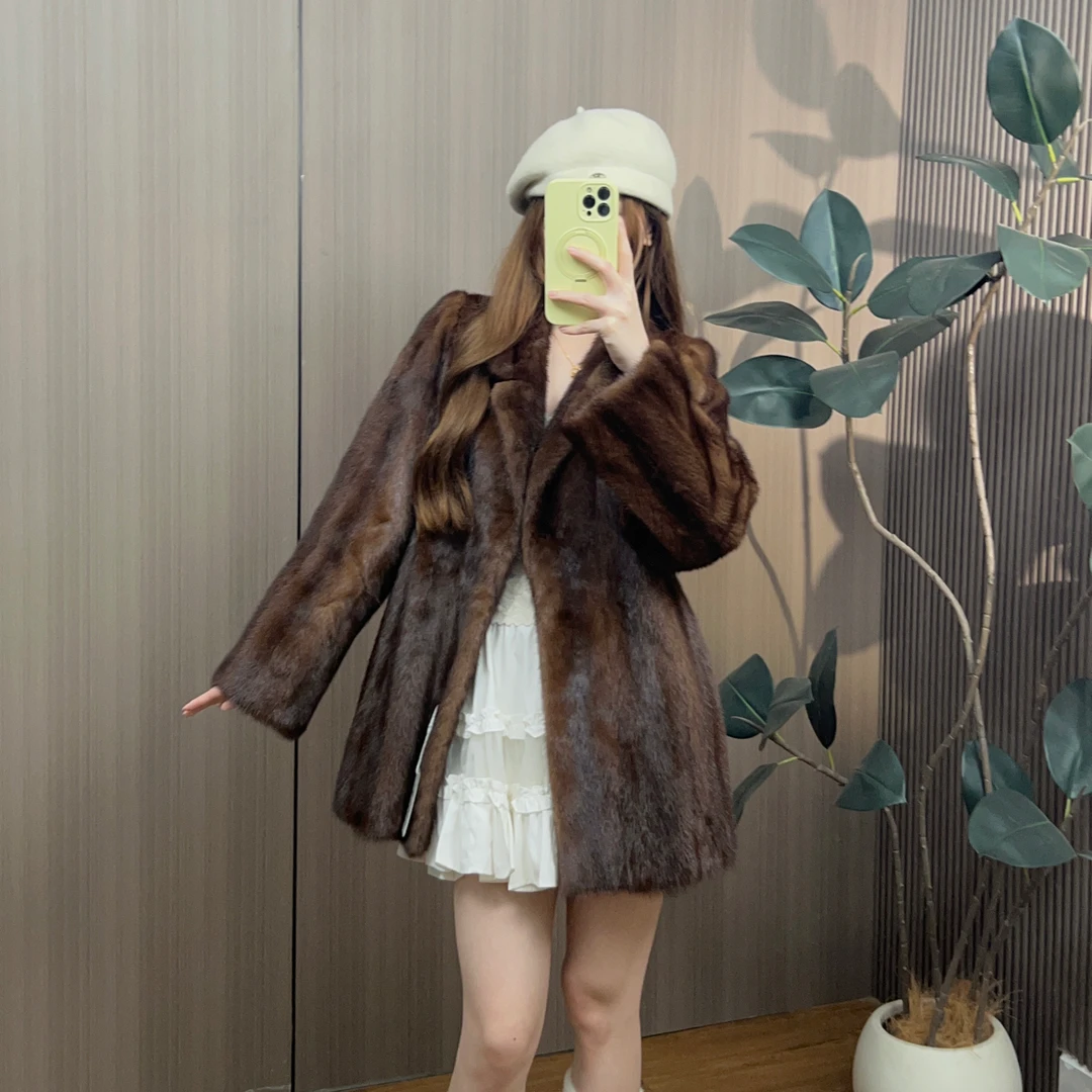 Z68西服领正肩气质甜美减龄款流光风女款外套