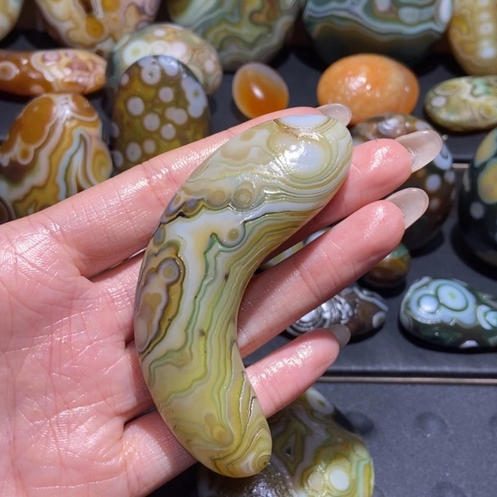 【闪购商品】未镶嵌玛瑙/玉髓珠宝奇石i i