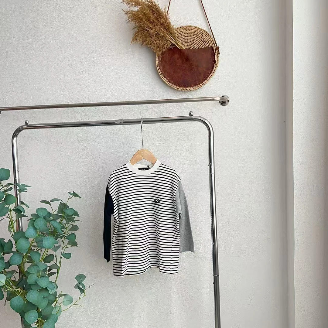 1098个黑白窄条T恤