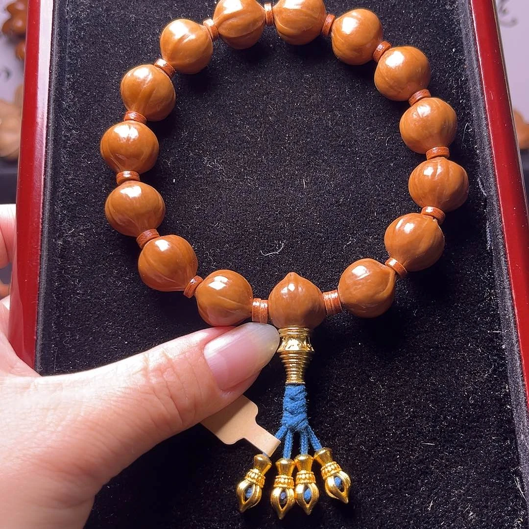 吊坠橄榄核绝品1:1比例15.15