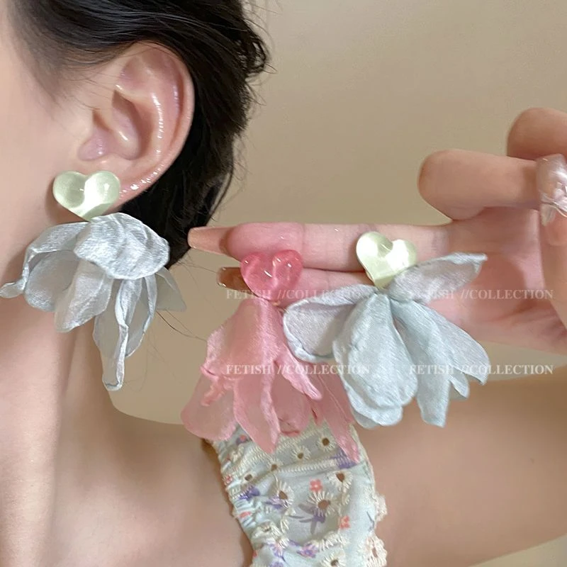 适合夏天的仙仙花朵耳环女2025新款爆款高级感耳饰轻奢气质耳钉