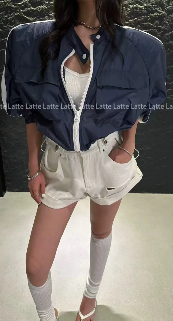 LATTE新款 很洋气的超薄短款防晒外套 我老婆也自留了一个