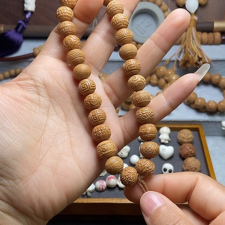 手串桃核雪*瑕疵回纹多宝。定制刺头宝宝佛