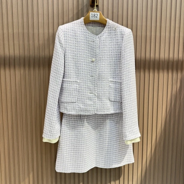 2189小香风短裙外套套装