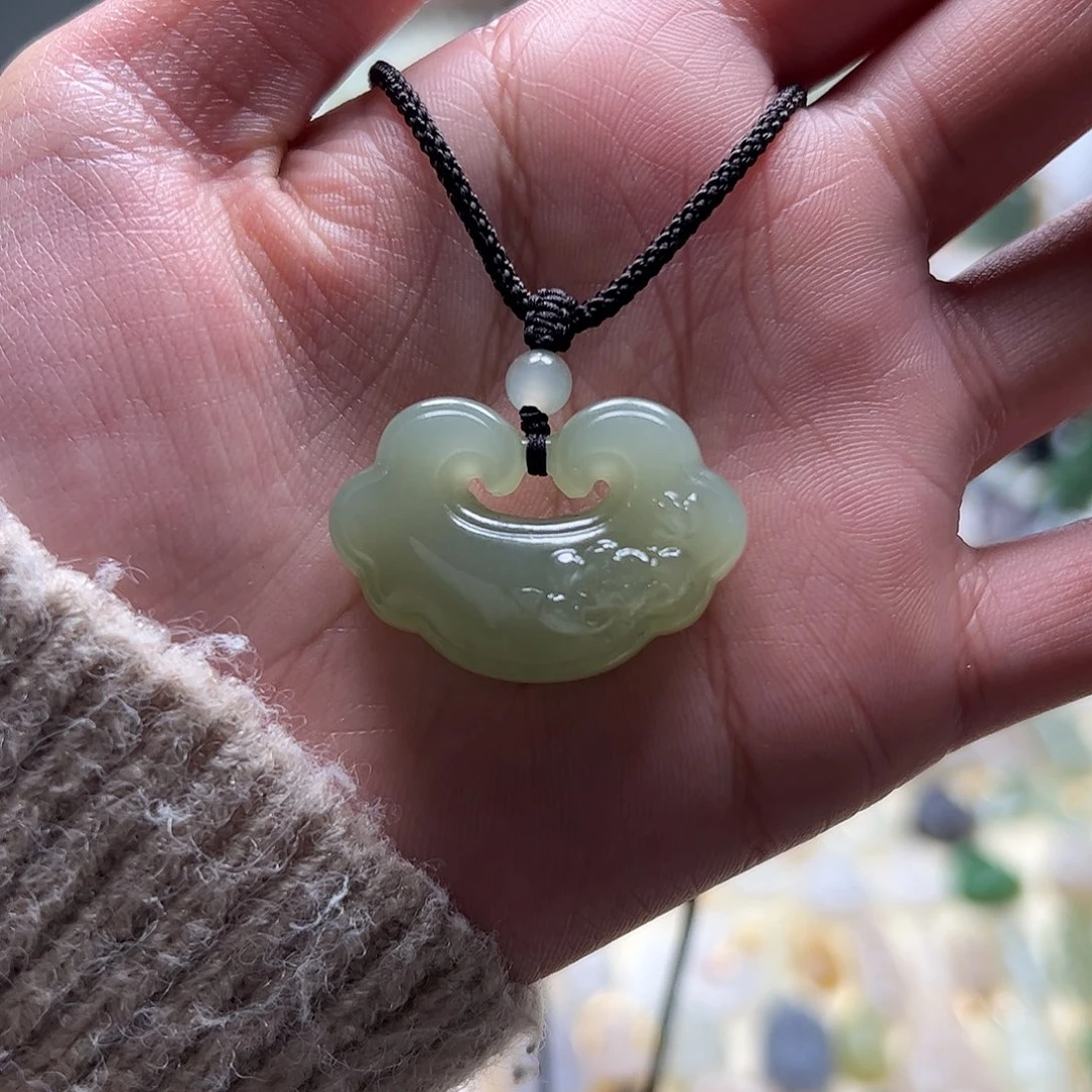 和田玉吊坠(赠链)未镶嵌