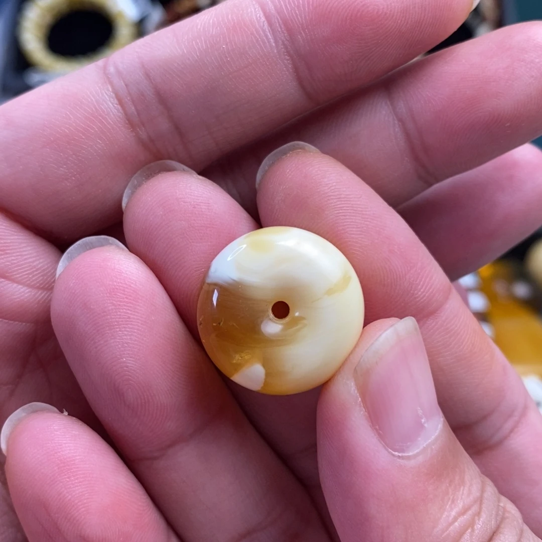 蜜蜡未镶嵌裸石微微瑕平安扣22.1mm