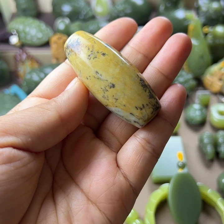 岫岩老玉（透闪石质玉）未镶嵌挂件