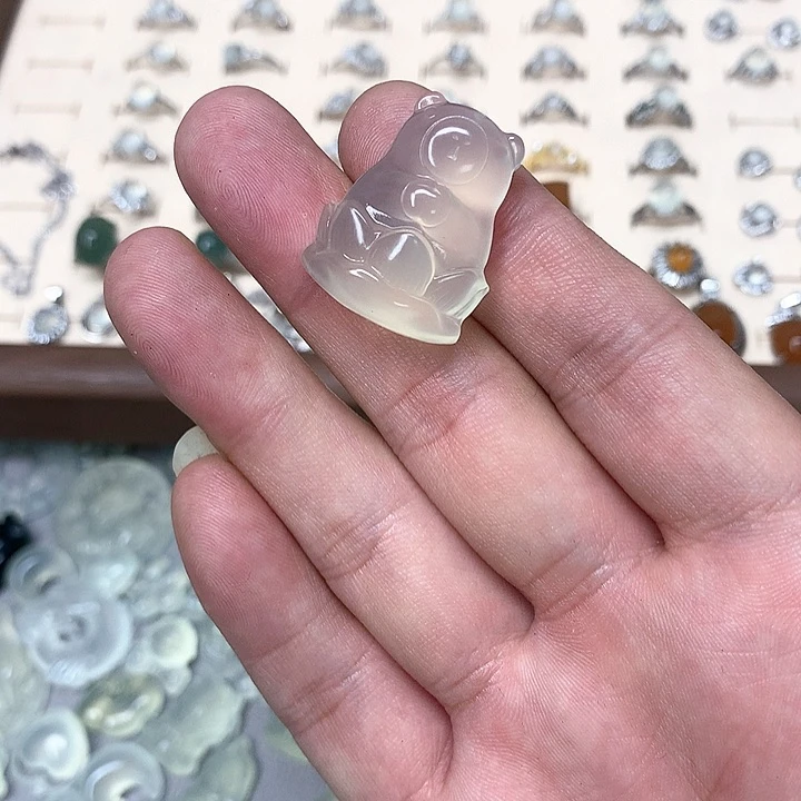 蛇纹石玉颈饰未镶嵌邱*万