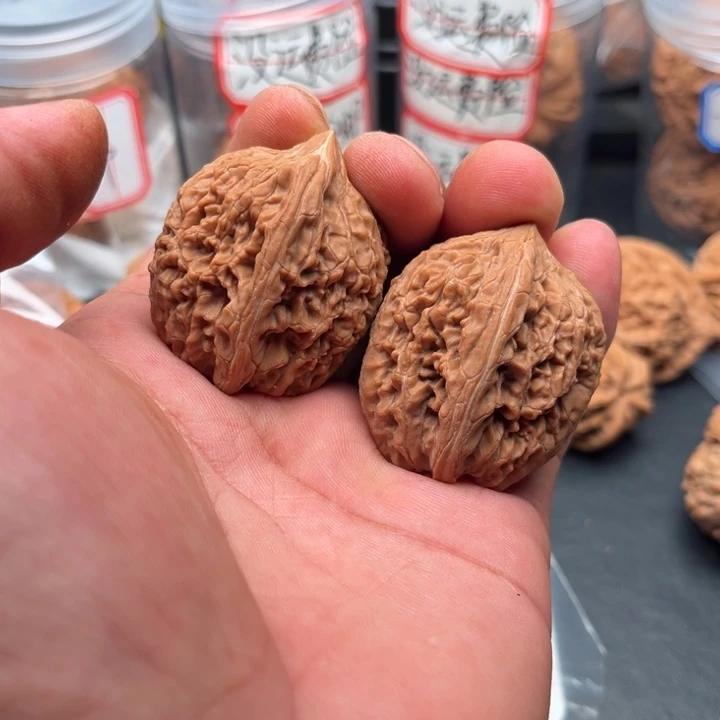 大***树把件文玩核桃蒜头34