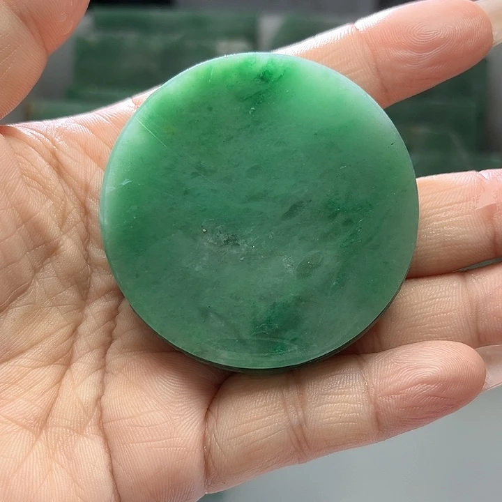 定制石英质玉定制天然非洲翠镯心