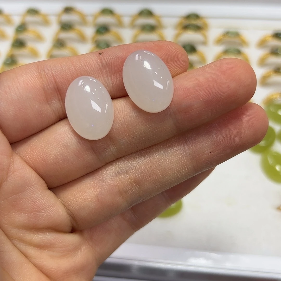 银S925镶嵌定制和田玉小****?