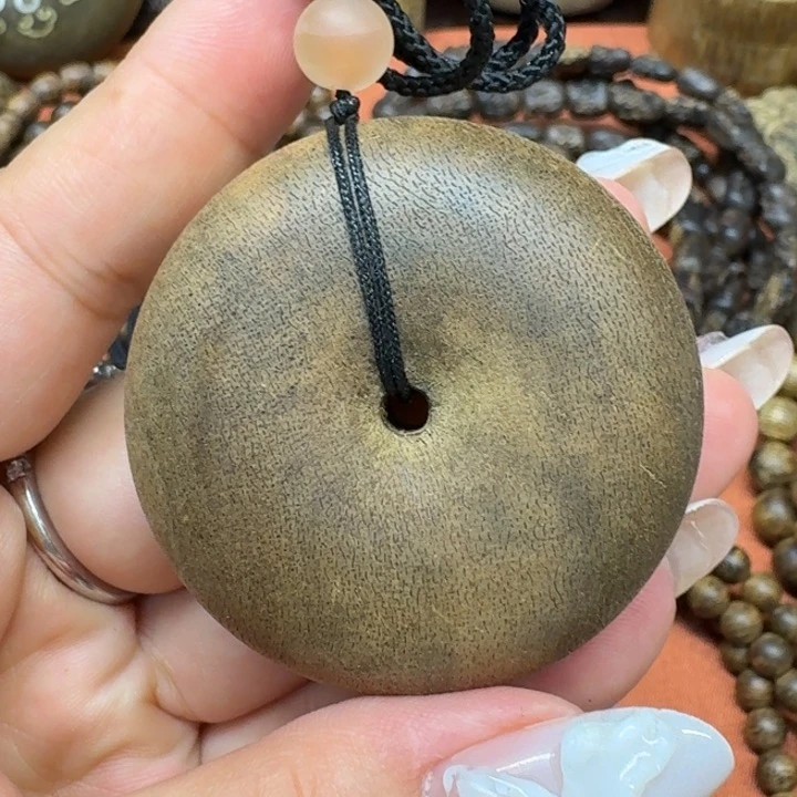 大叶紫檀（黑酸枝木类）