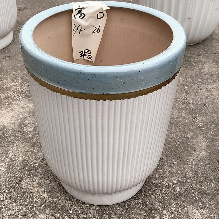 花盆陶瓷的中号的