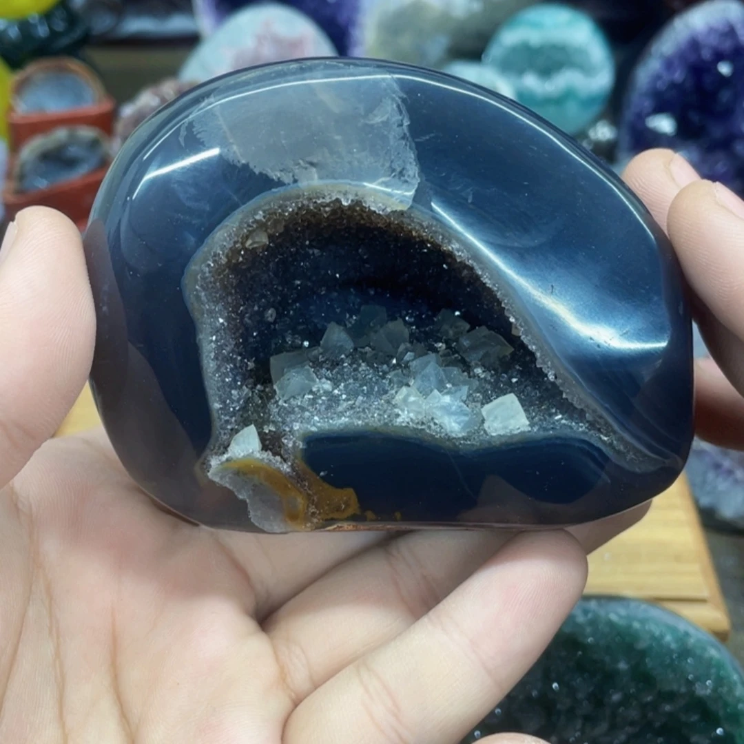紫晶未镶嵌大型摆件（非配饰）