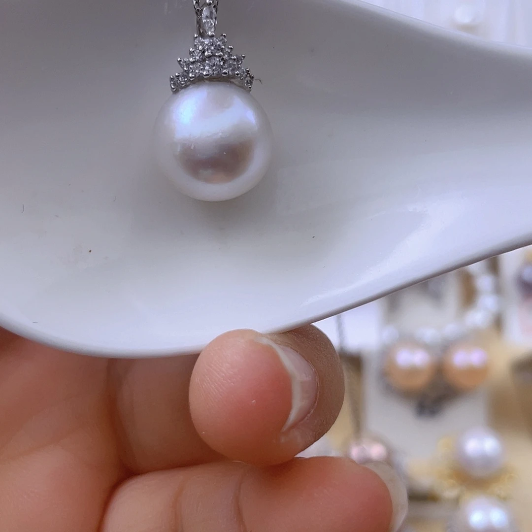 淡水珍珠银S925镶嵌吊坠(赠链)