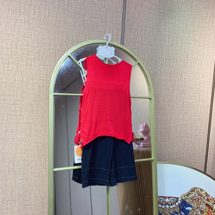 AB312   宝宝红色背心黑色阔腿裤套装
