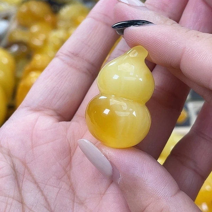 琥珀未镶嵌珠宝奇石h21