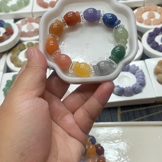 石英质玉（非洲翠）合金手串