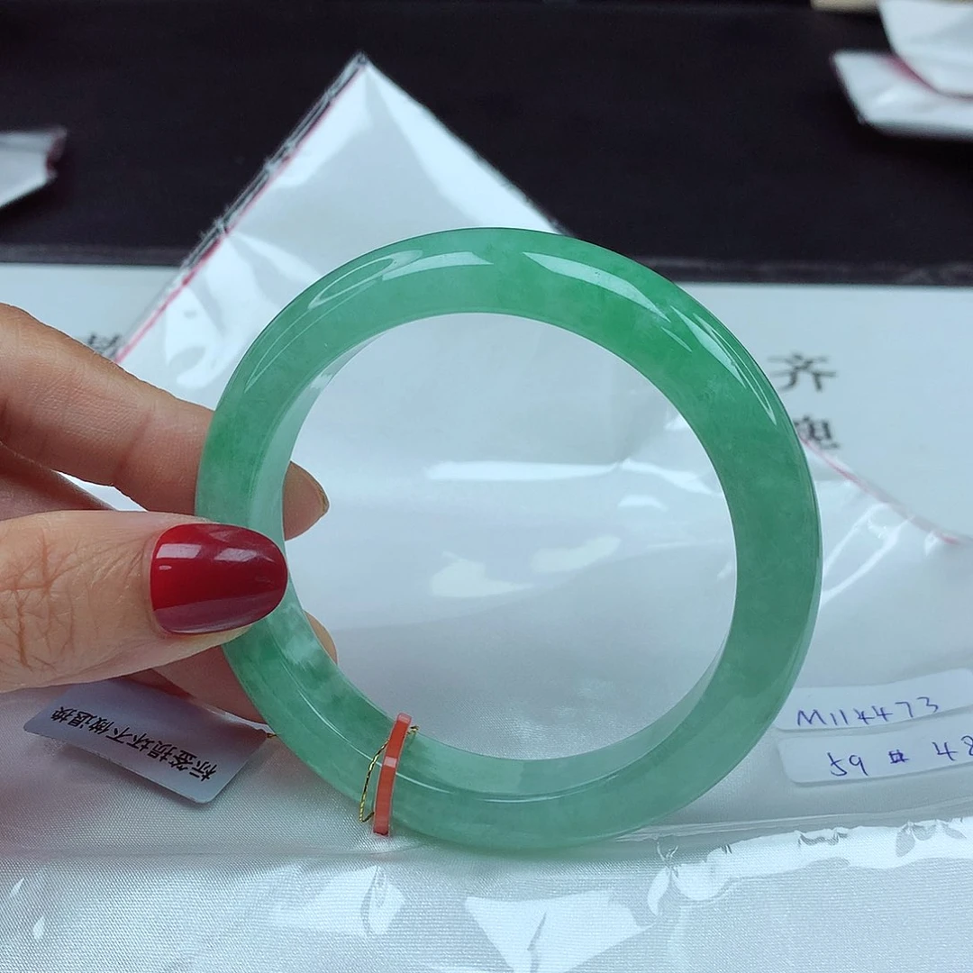 翡翠手镯未镶嵌59圈4473