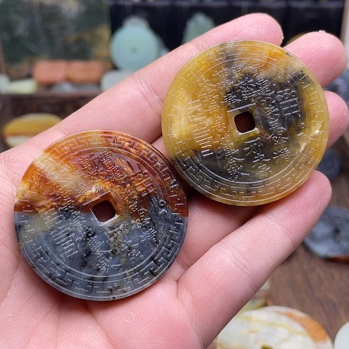 蛇纹石玉挂件未镶嵌明*