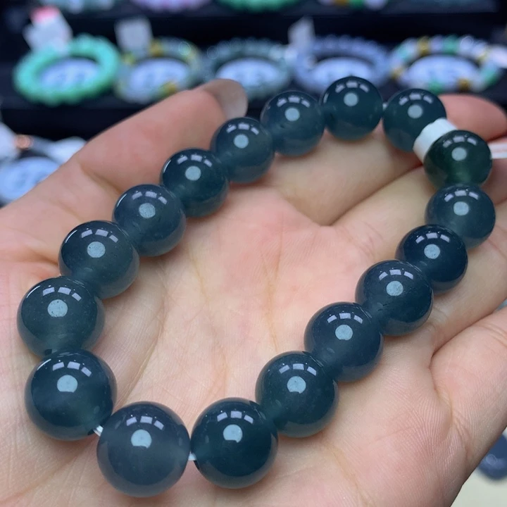 翡翠手链未镶嵌翡翠