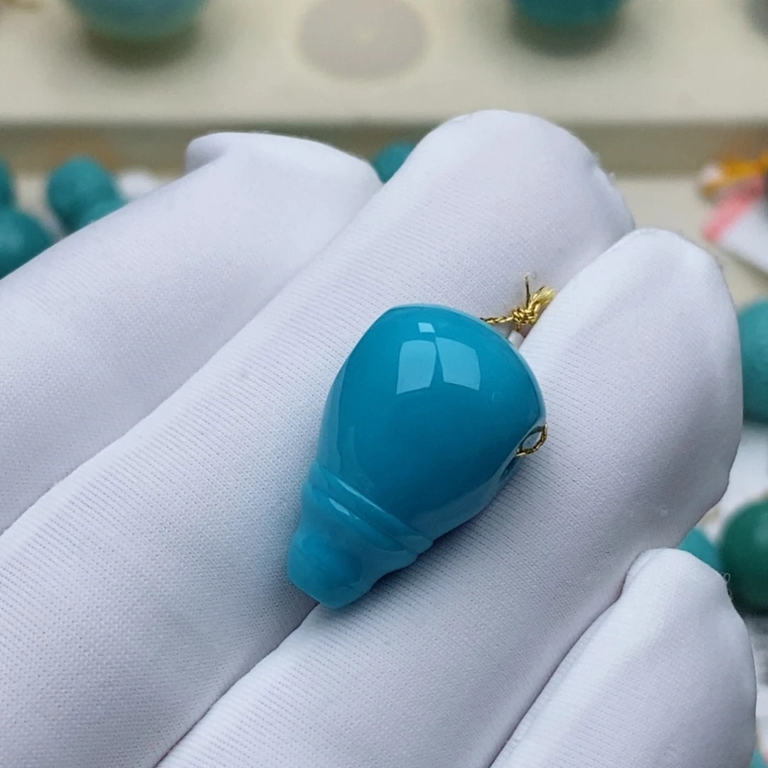 清***点绿松石未镶嵌珠珠