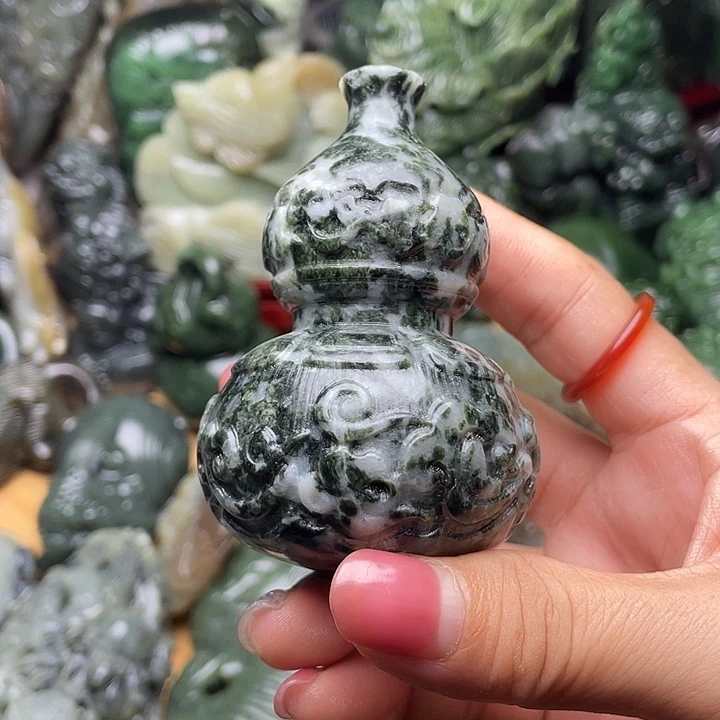 未镶嵌和田玉挂件