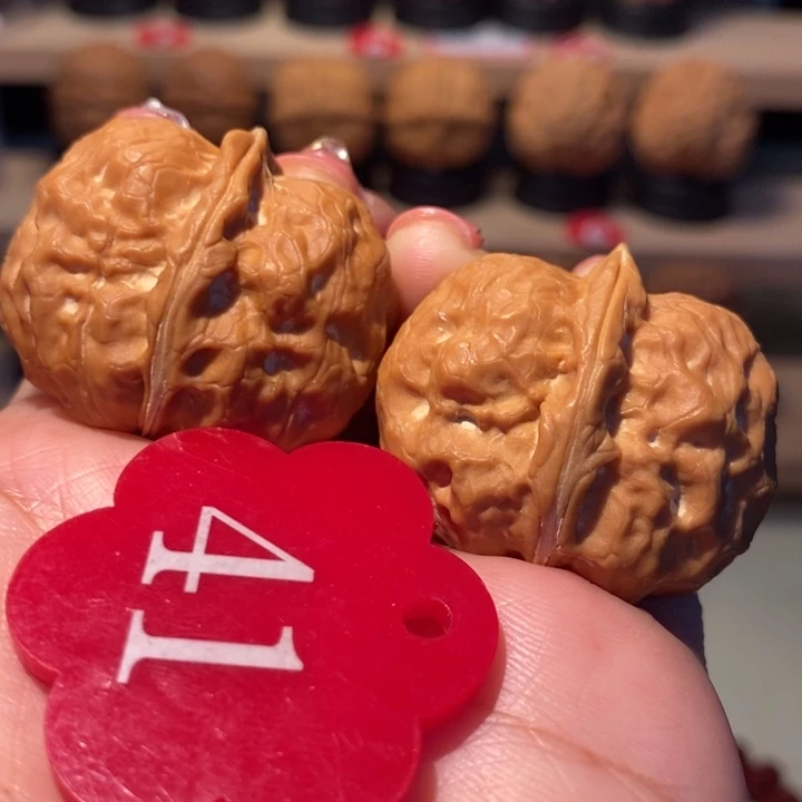 铁核桃元宝金蟾34尺寸