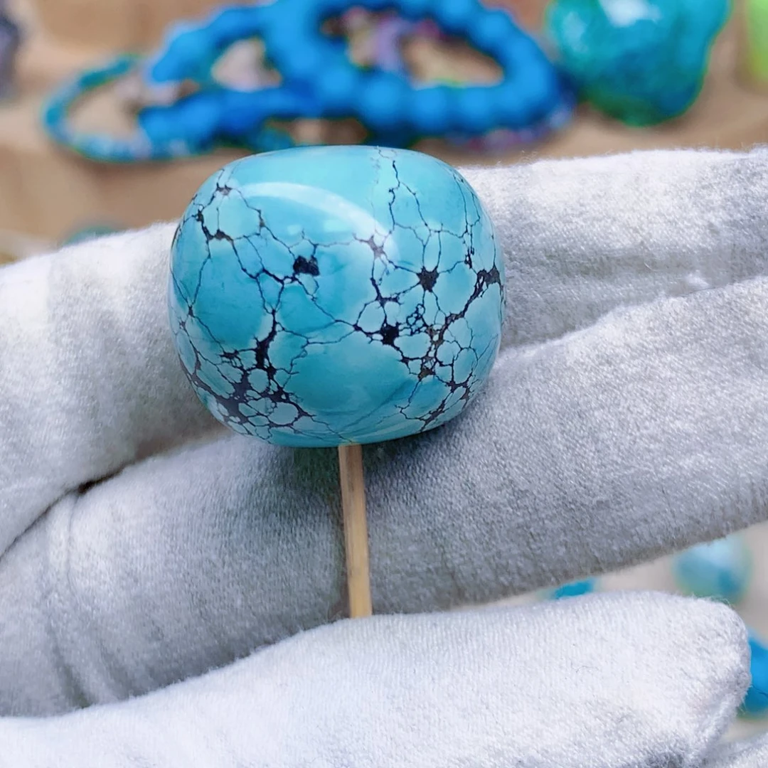 绿松石未镶嵌三彩随行