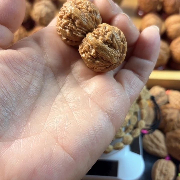 文玩核桃吊坠?****云朵206