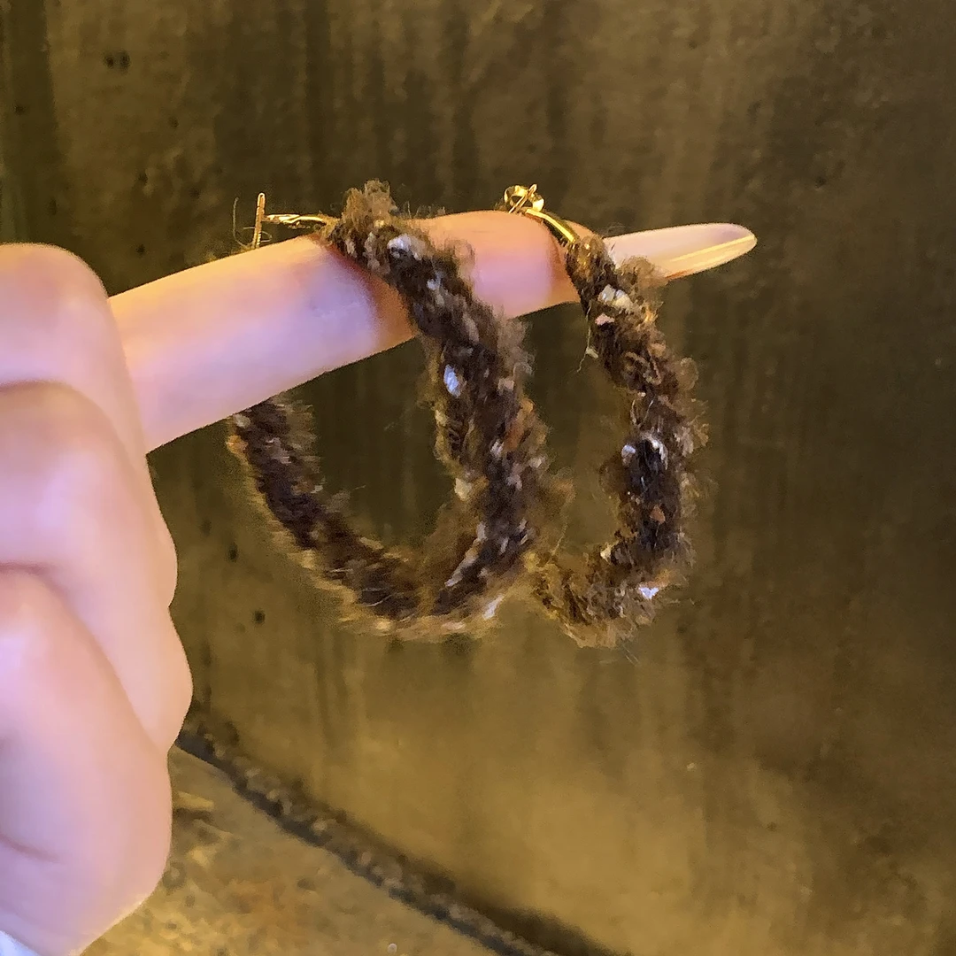 铜合金耳饰 秋冬氛围感毛线圆圈耳环个性时尚简约舒适百搭耳饰