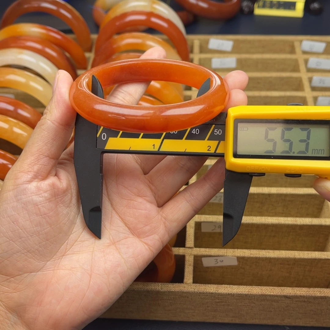 未镶嵌石英质玉（黄龙玉）手镯黄龙福利手镯22号