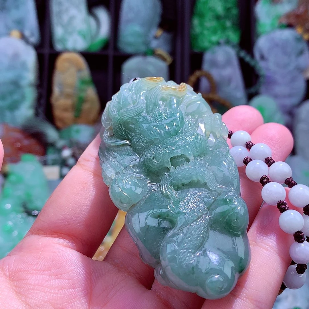 颈饰未镶嵌翡翠天然