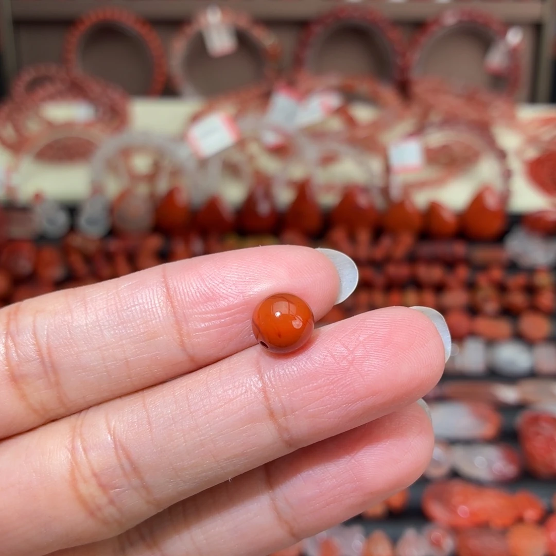 小***万南红玛瑙未镶嵌颈饰单珠8+