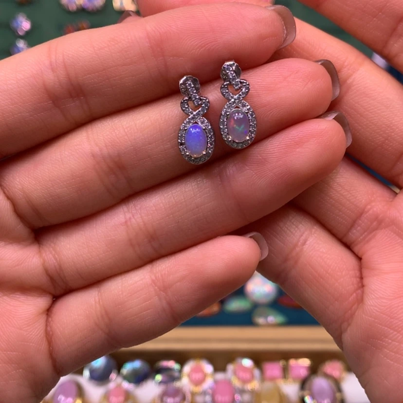 【闪购商品】欧泊耳钉款式银S925镶嵌P****?