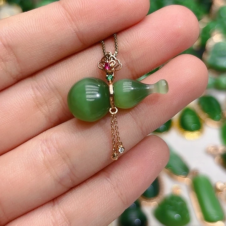 和田玉（碧玉）颈饰18K金镶嵌