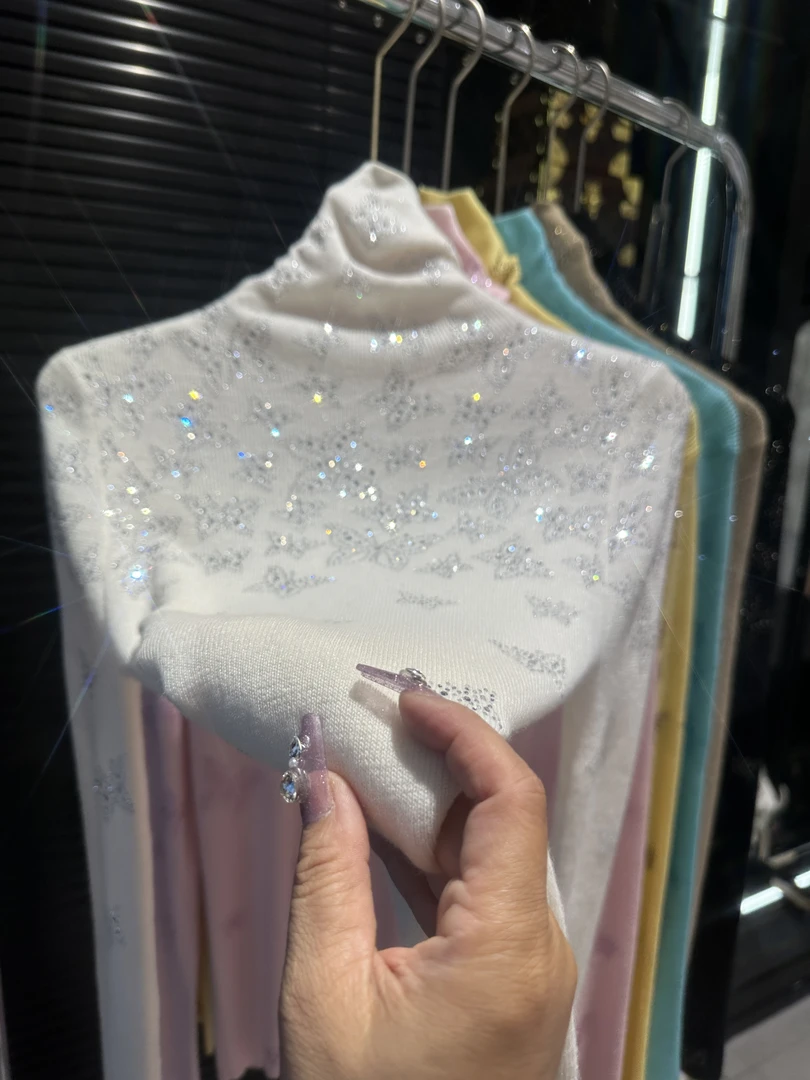 高品质轻奢女装高领烫钻蝴蝶多色针织羊毛衫