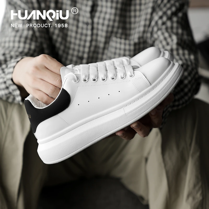 环球厚底小白鞋男2025秋季新款软底轻便潮流百搭增高运动休闲板鞋