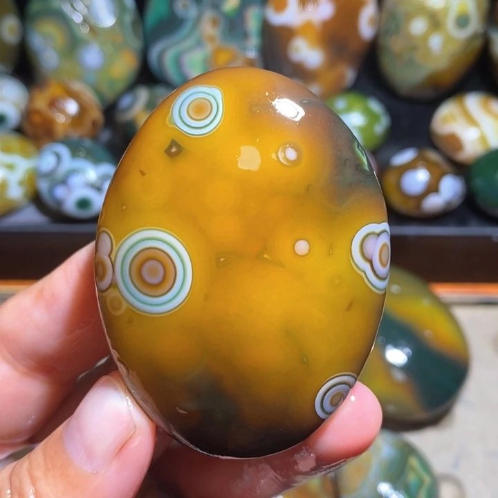 玛瑙/玉髓未镶嵌珠宝半成品